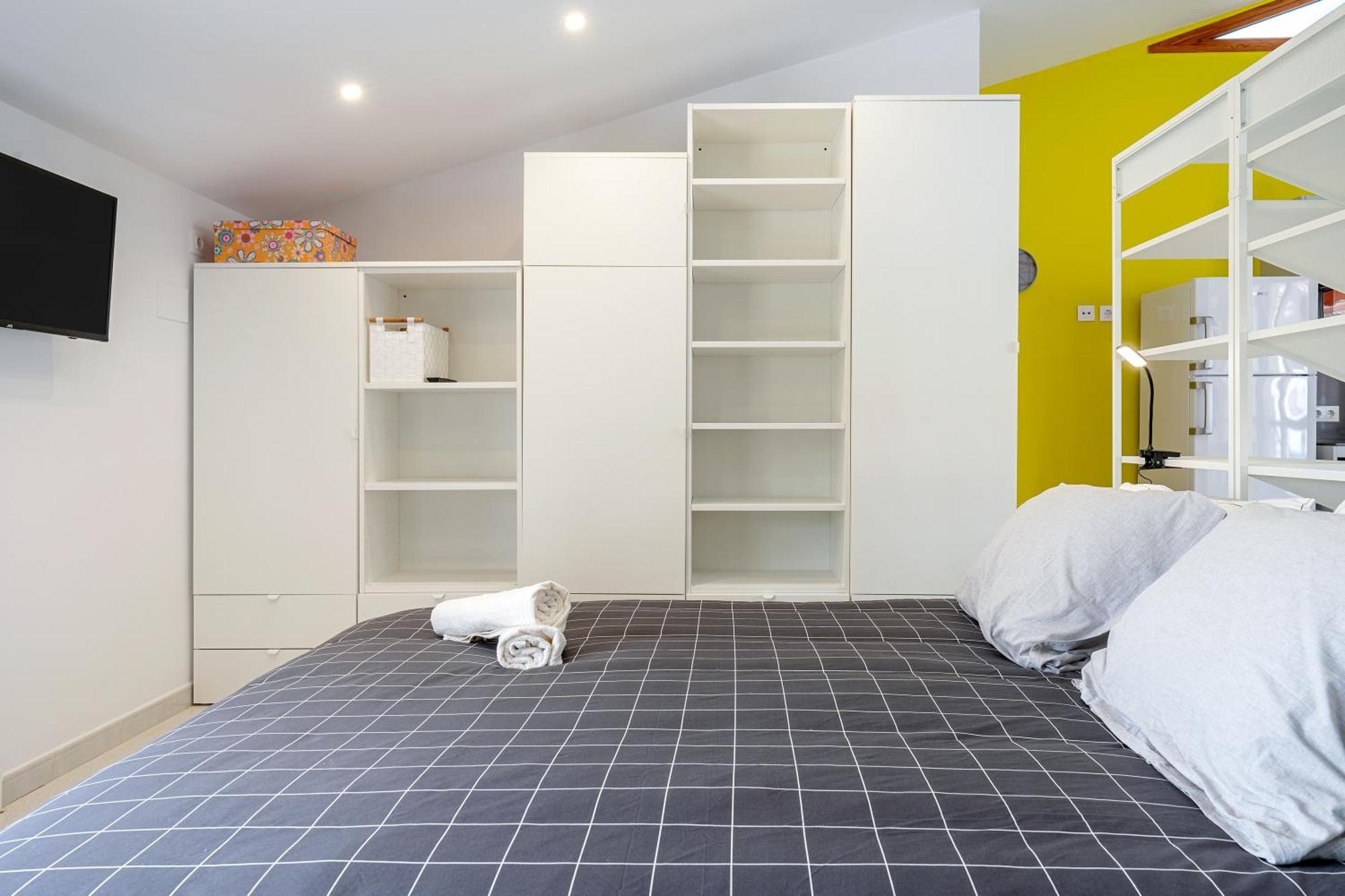 Loft El Til-Ler Apartment Bellvei del Penedes ภายนอก รูปภาพ